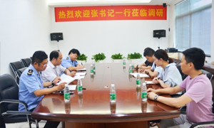 熱烈歡迎張書記一行蒞臨居然之家安徽分公司合肥長(zhǎng)江東路店調(diào)研指導(dǎo)！